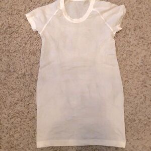 Lululemon swiftly tech tshirt.